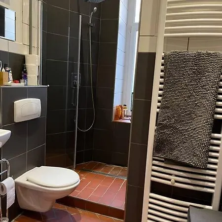 Schoenes Loft Mit Kamin In Mitte Gesundbrunnen *