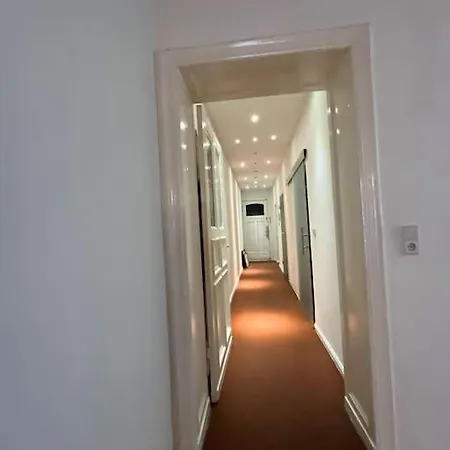 Apartamento Schoenes Loft Mit Kamin In Mitte Gesundbrunnen