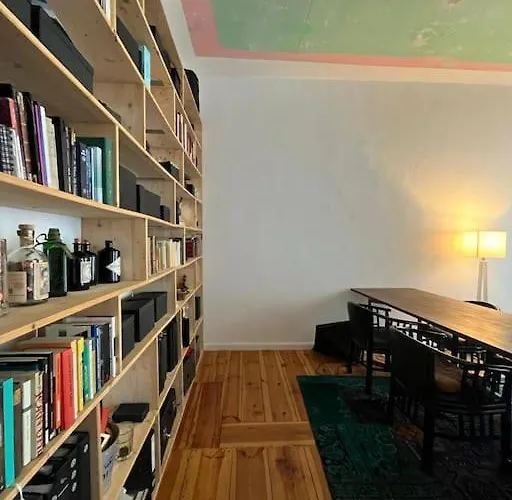 Schoenes Loft Mit Kamin In Mitte Gesundbrunnen برلين